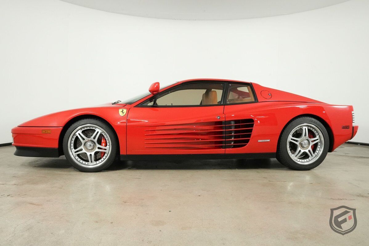 Ferrari-Testarossa-Coupe-1986-Red-64128-5