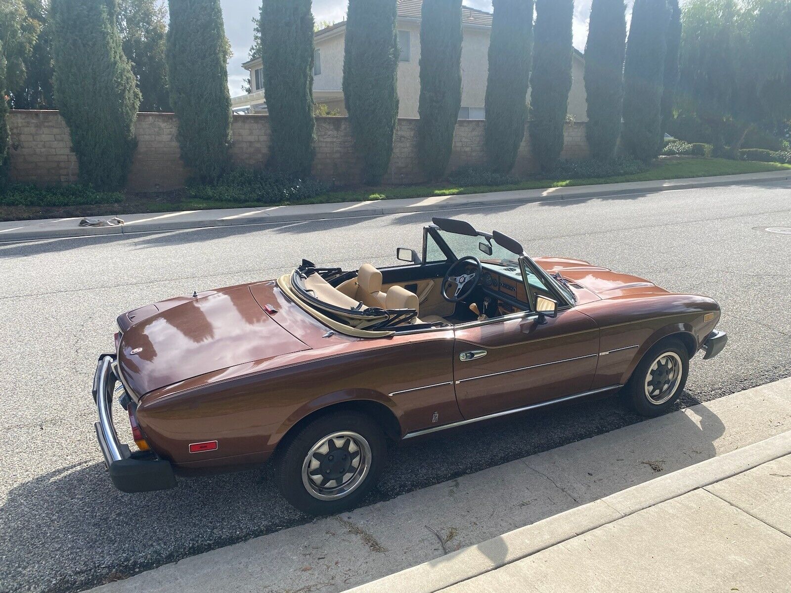 Fiat-124-Spider-Cabriolet-1981-Metallic-Brown-Tan-97689-8