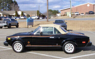 Fiat-124-Spider-Cabriolet-1982-Black-Tan-71532-6