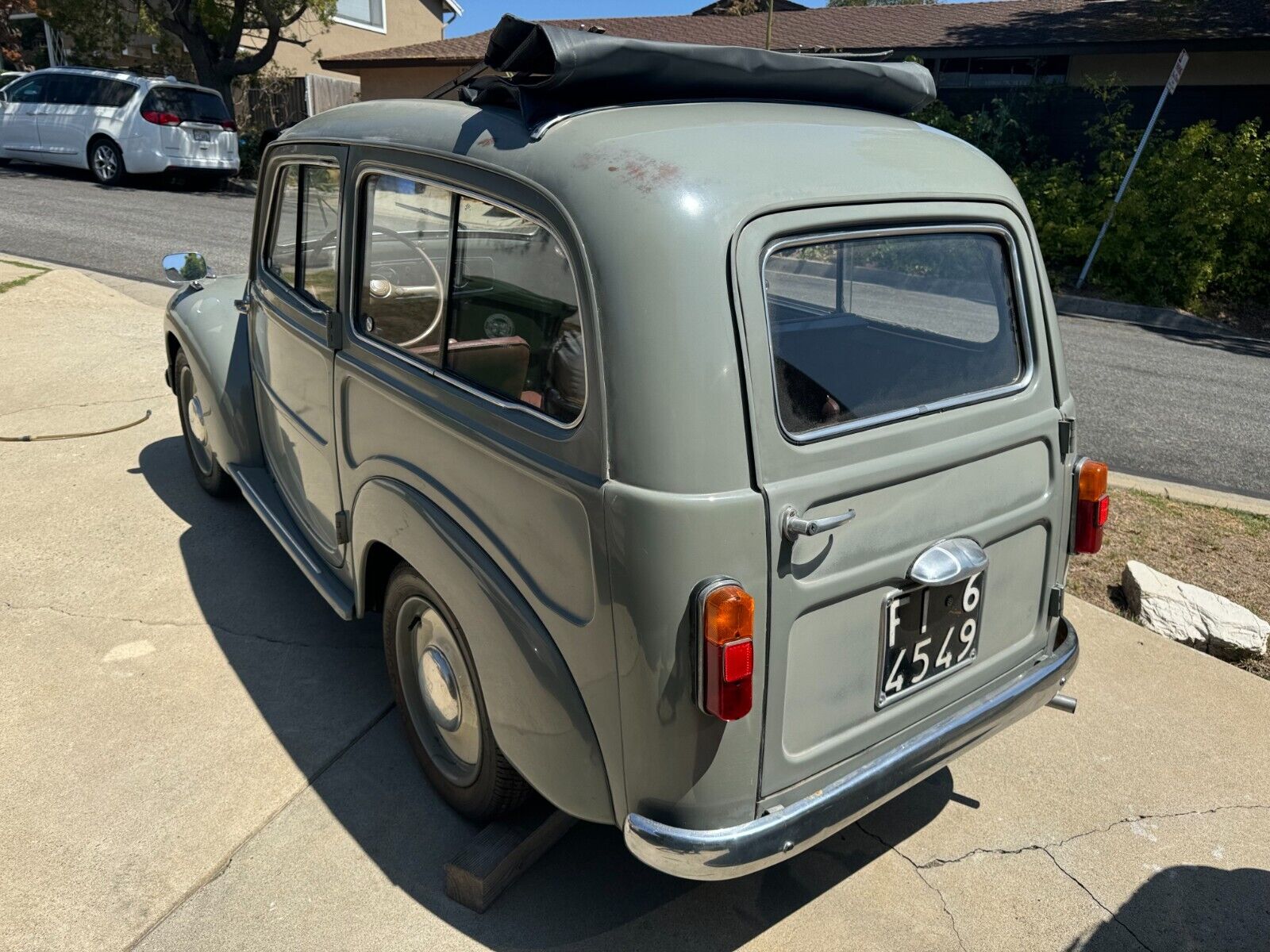 Fiat-500-Break-1952-Gray-Burgundy-115873-21