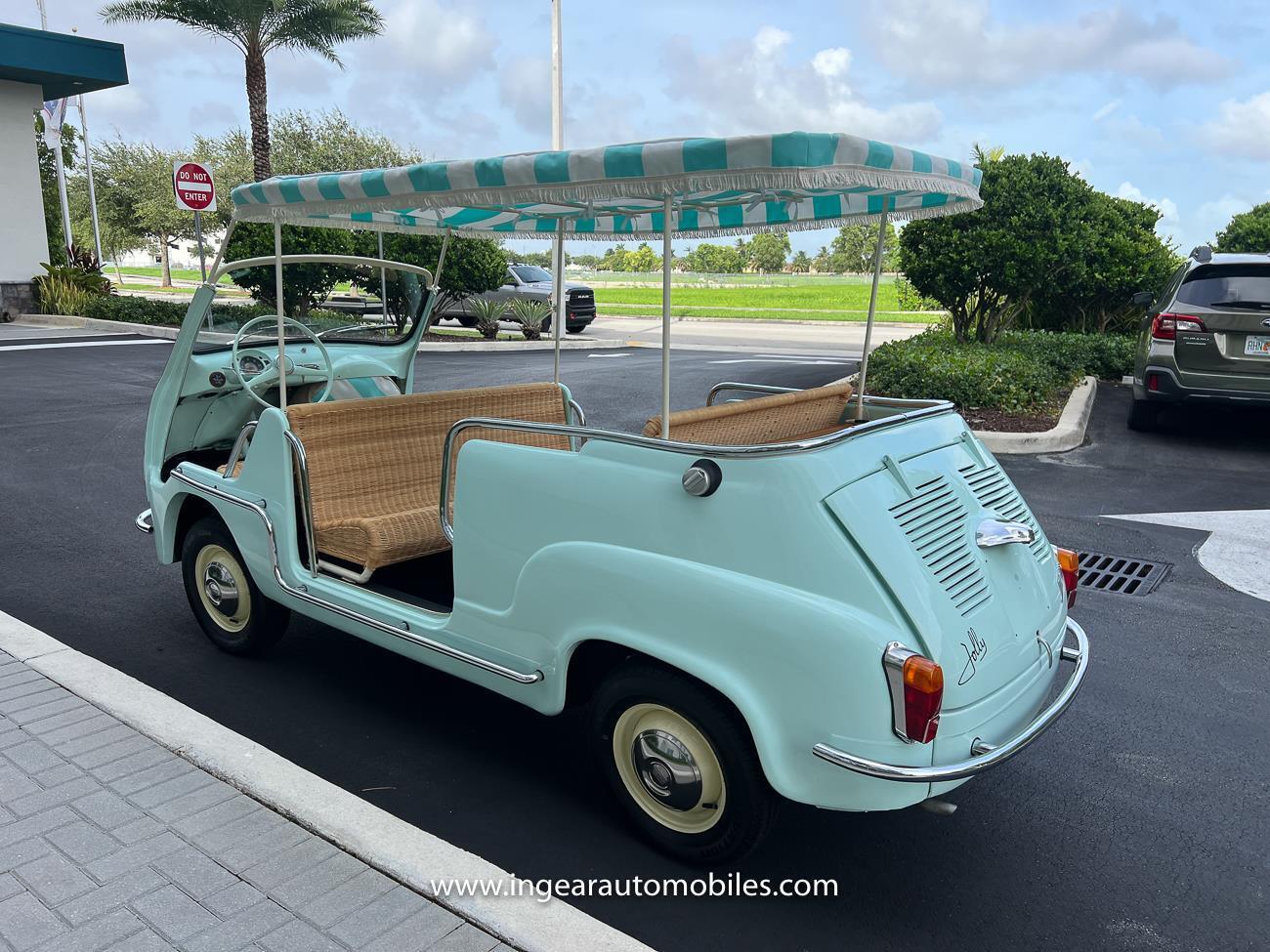 Fiat-600-Coupe-1965-Green-Tan-43172-12