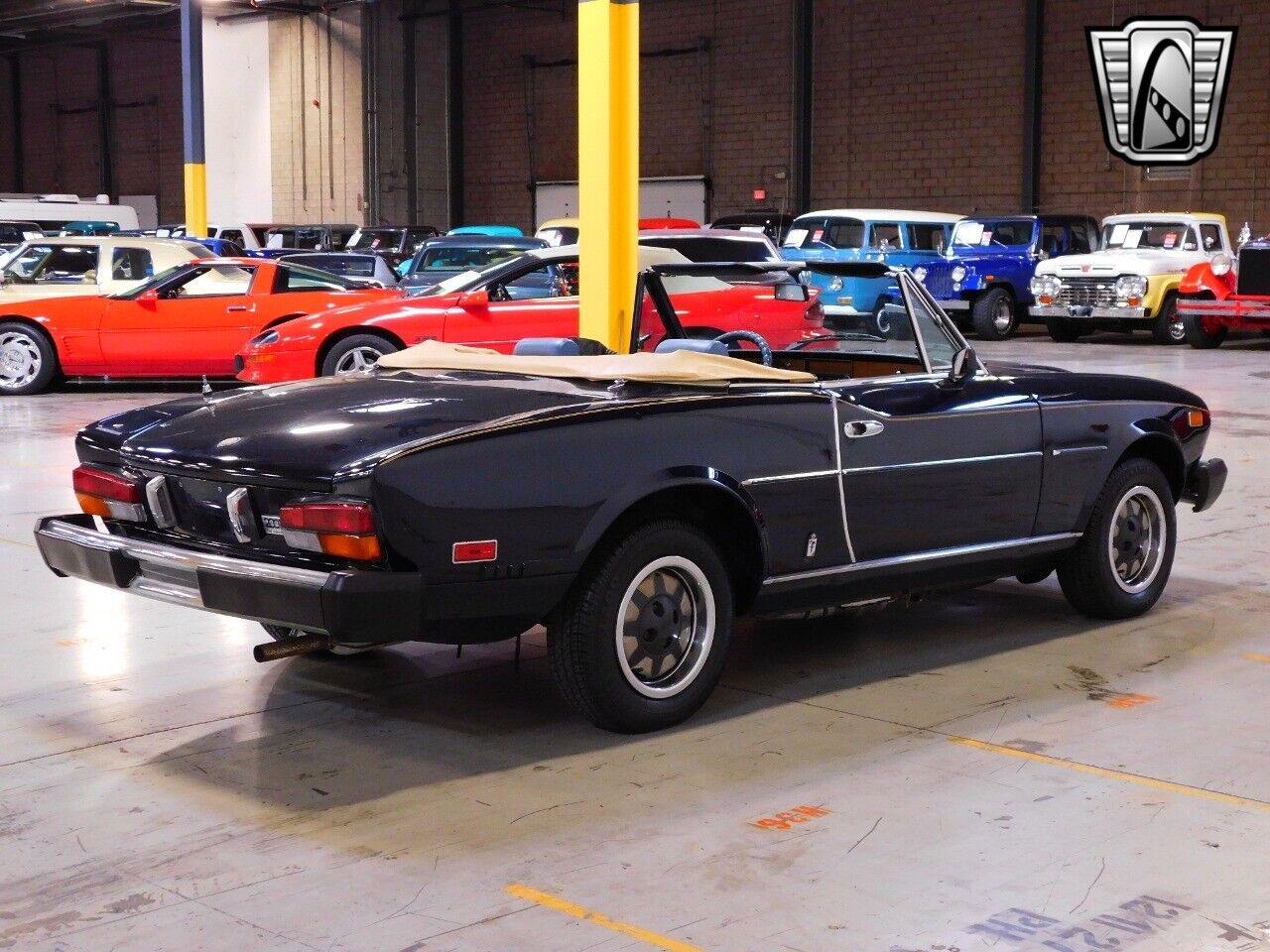 Fiat-Spider-1980-Blue-Blue-32950-4