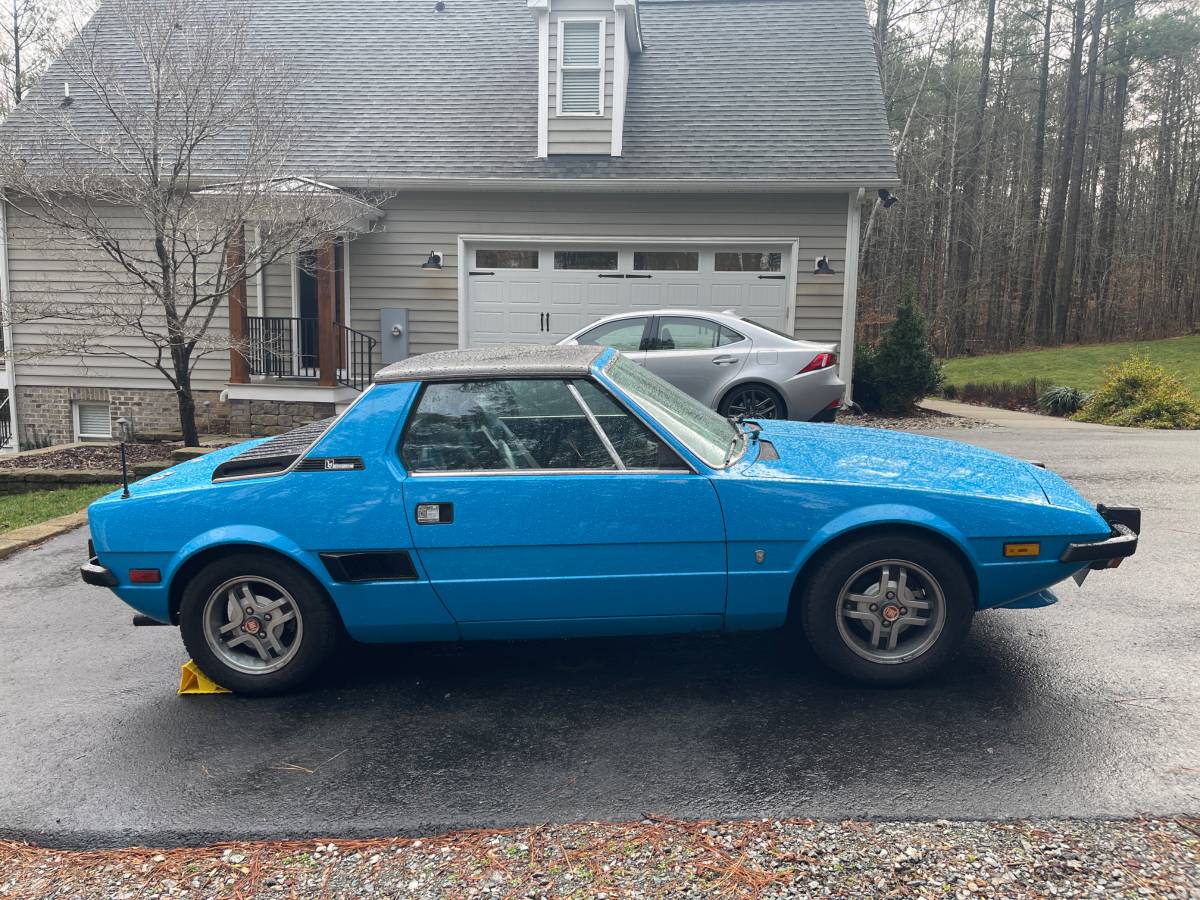 Fiat-X19-1981-blue-59811-1