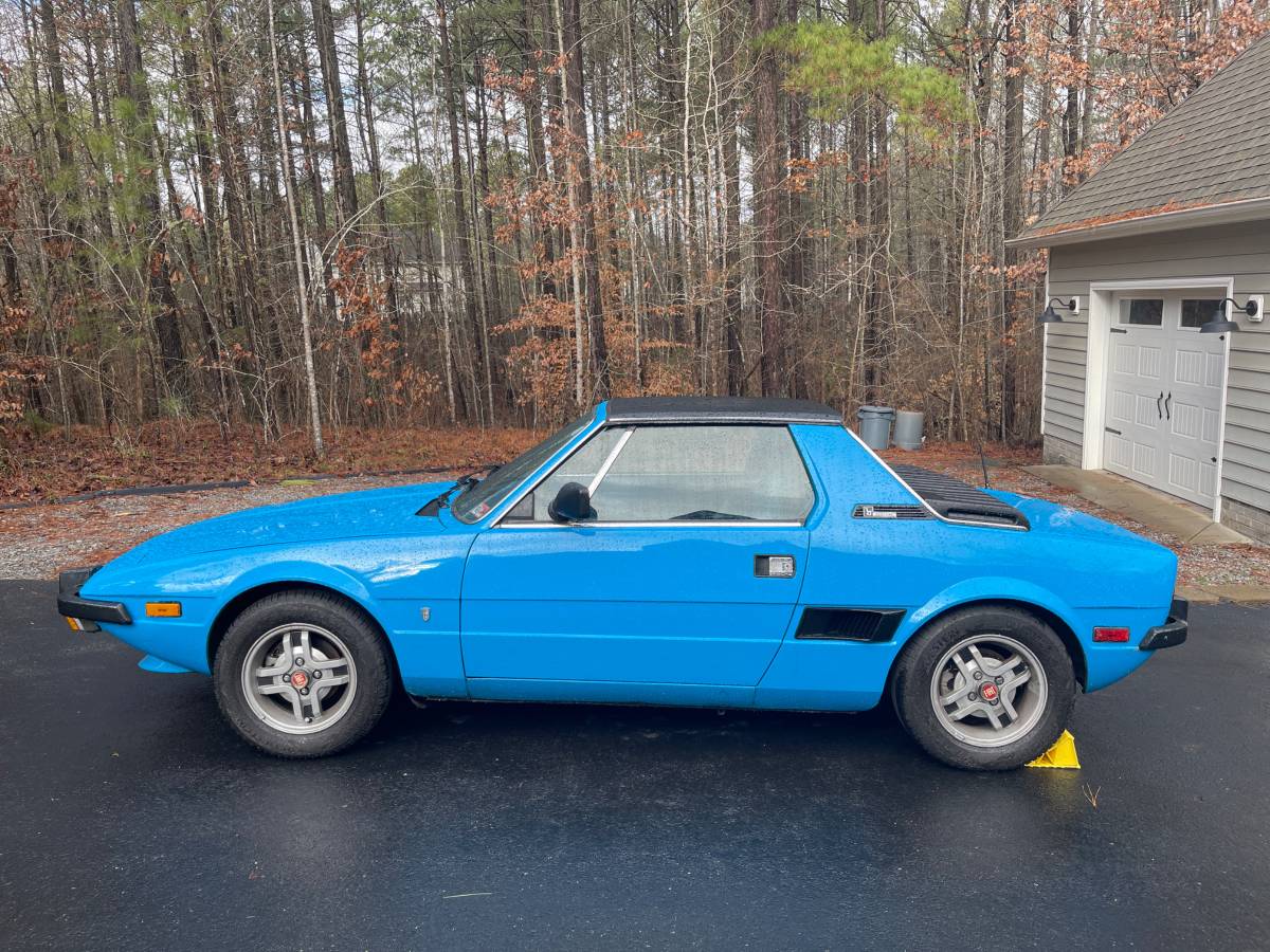 Fiat-X19-1981-blue-59811