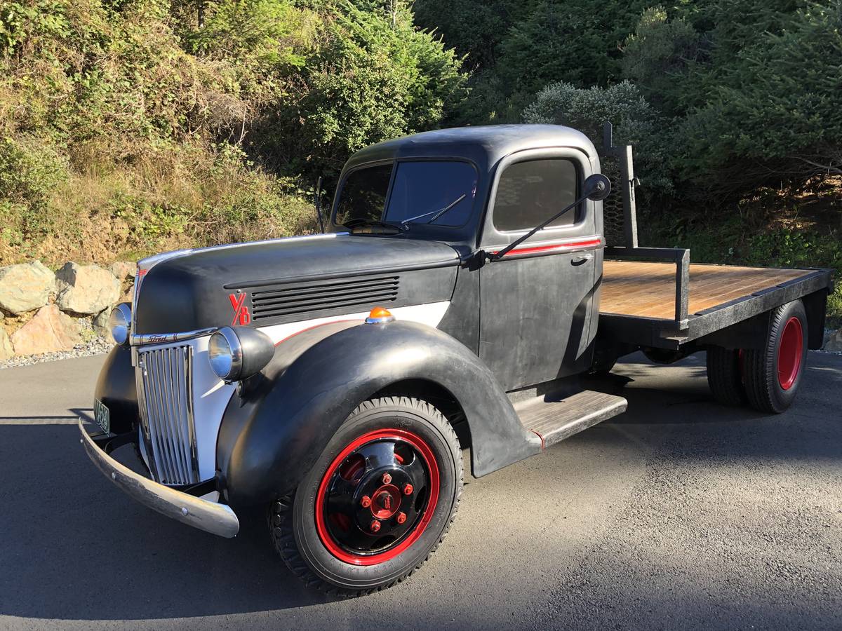 Ford-1.5-ton-flatbed-1940-77898-1