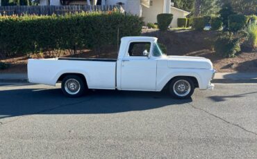 Ford-100-1959-white-112654-2