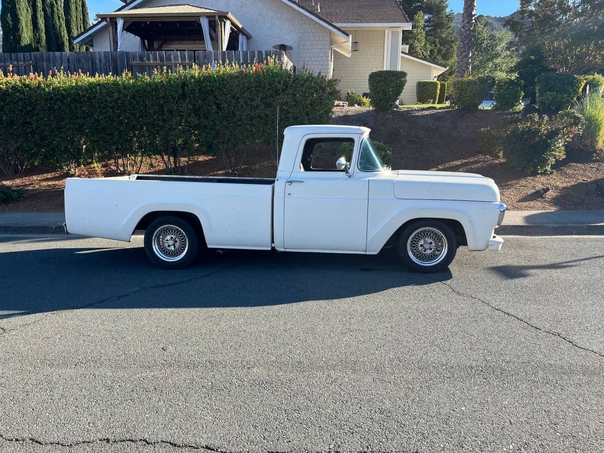 Ford-100-1959-white-112654-2