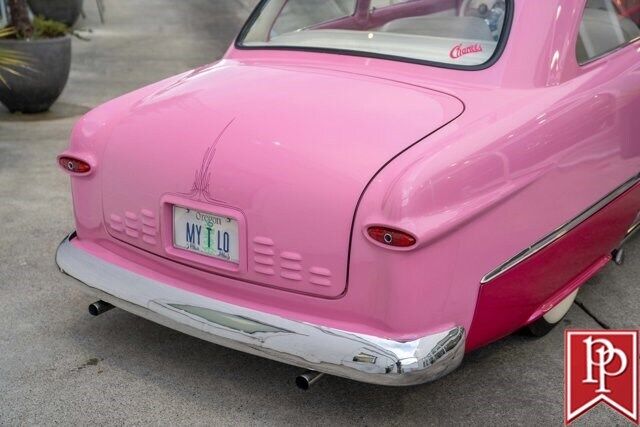 Ford-2-Door-Coupe-1950-Pink-White-153284-12