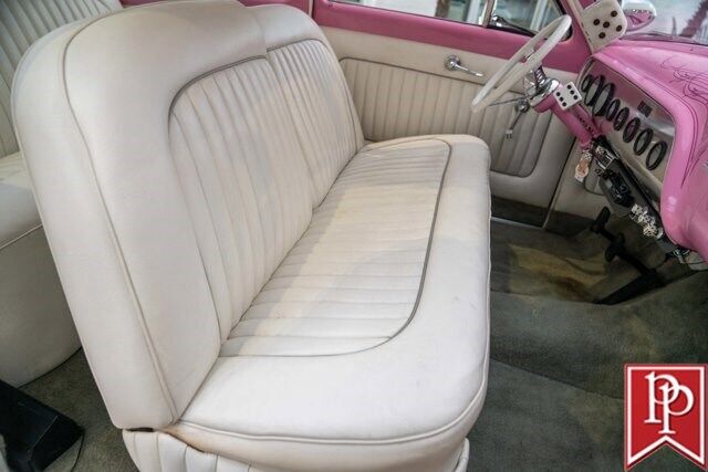 Ford-2-Door-Coupe-1950-Pink-White-153284-36