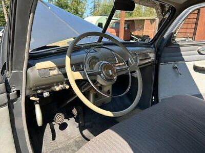 Ford-2-door-coupe-Coupe-1948-Silver-Gray-15450-3