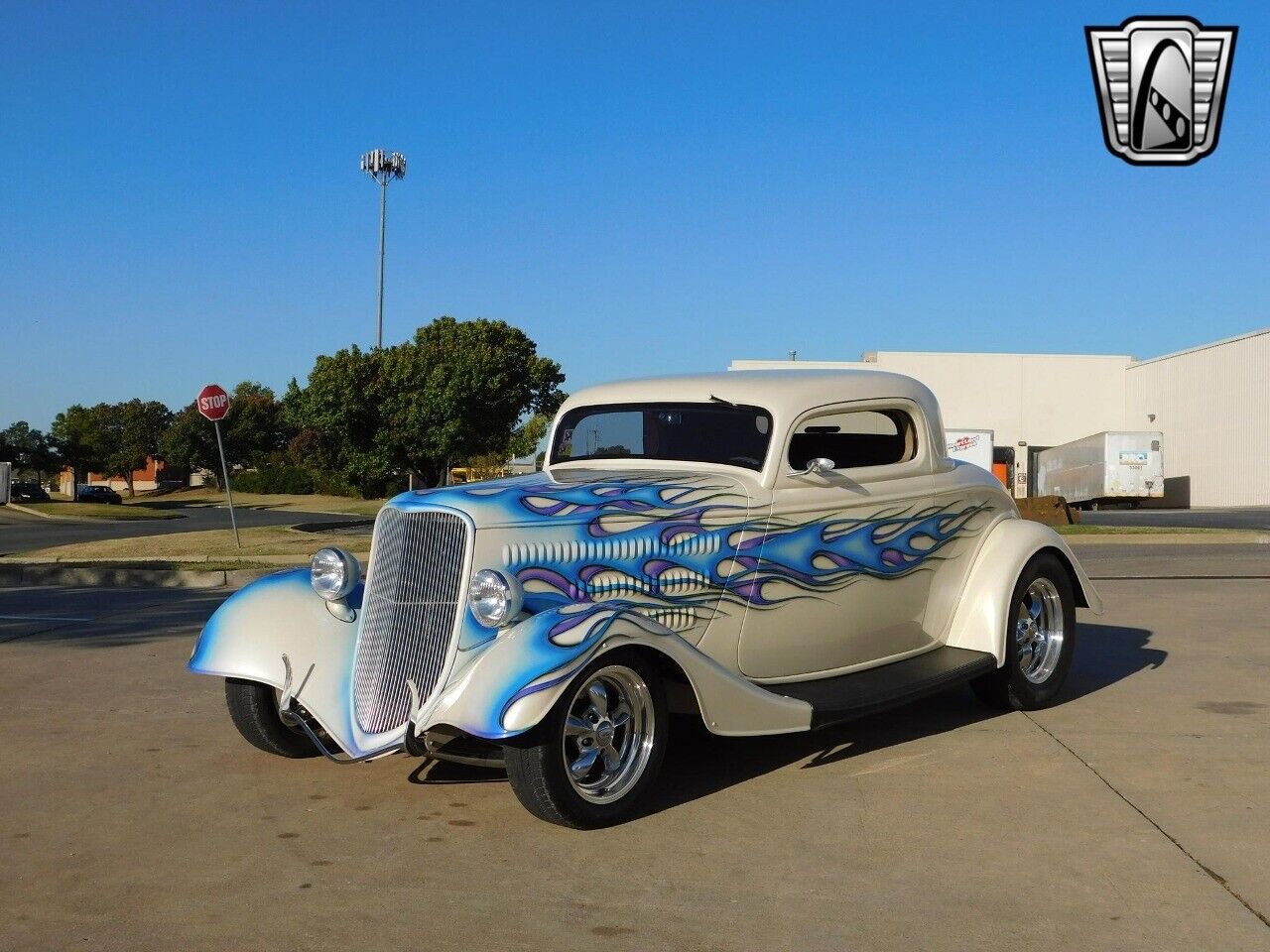 Ford-3-Window-Coupe-Coupe-1933-White-Tan-11859-2