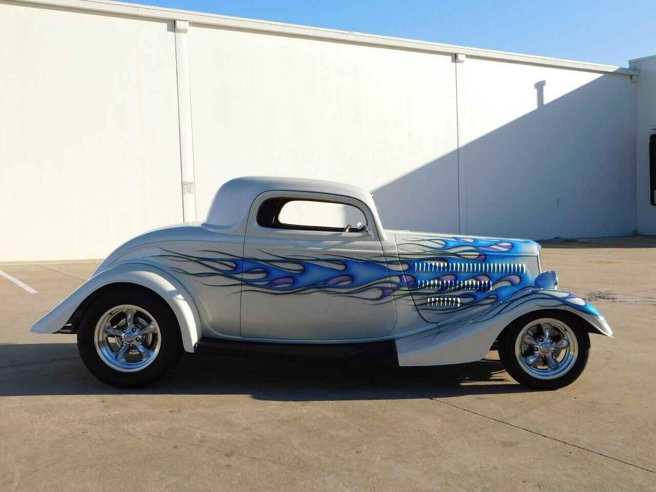 Ford-3-Window-Coupe-Coupe-1933-White-Tan-11859-8