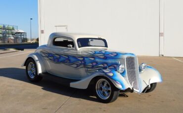 Ford-3-Window-Coupe-Coupe-1933-White-Tan-11859-9