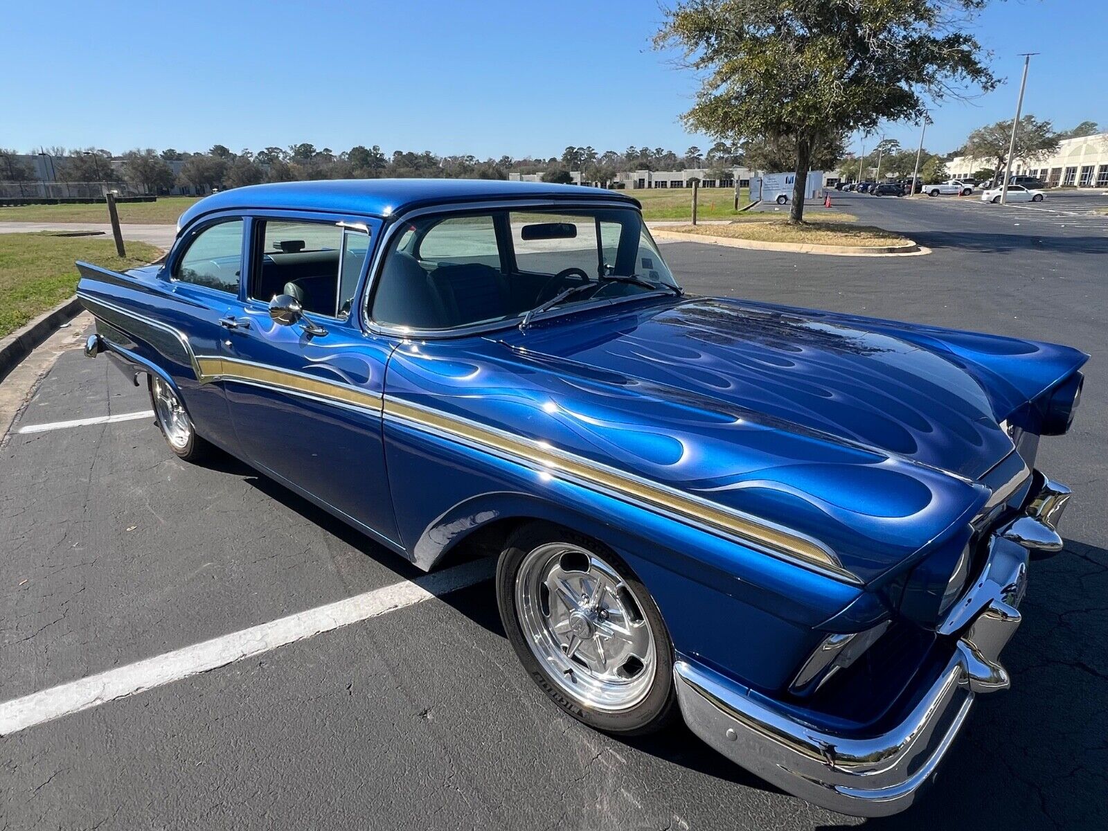 Ford-300-custom-Coupe-1957-Blue-48280-3