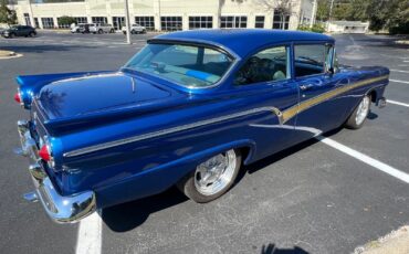 Ford-300-custom-Coupe-1957-Blue-48280-4