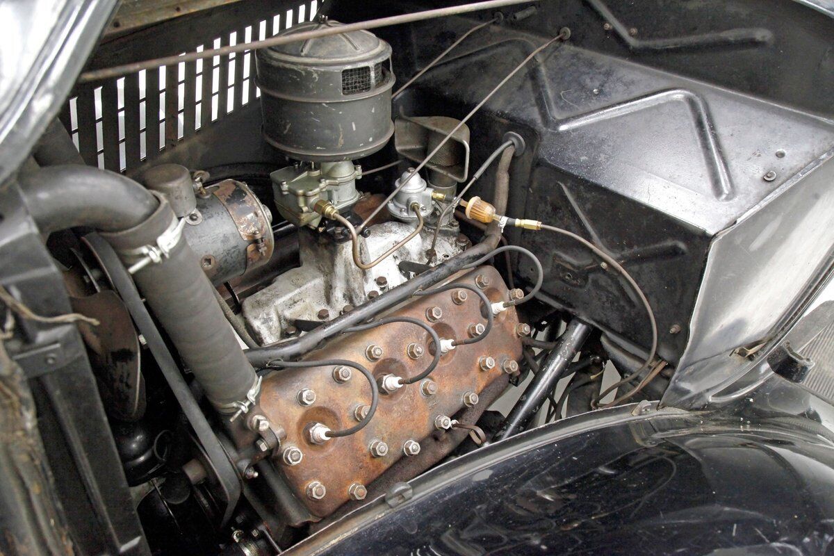 Ford-48-Series-Coupe-1935-Black-Tan-135368-9