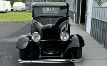 Ford-5-Window-1932-Black-668-2