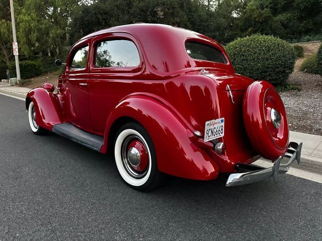 Ford-68-Tudor-1936-Red-Tan-84626-4