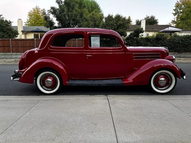 Ford-68-Tudor-1936-Red-Tan-84626-9