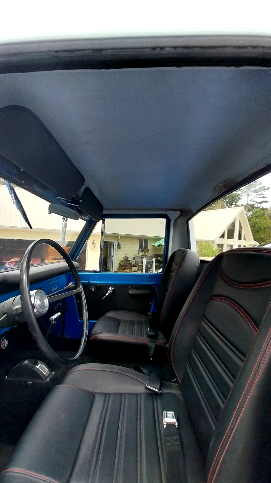 Ford-Bronco-1966-Blue-Black-80-9