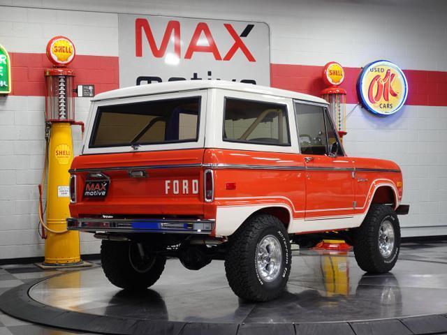 Ford-Bronco-1967-Orange-Black-187-2