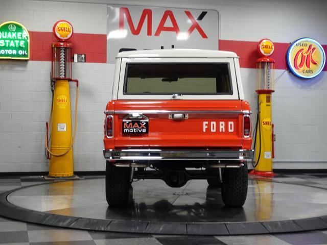 Ford-Bronco-1967-Orange-Black-187-3