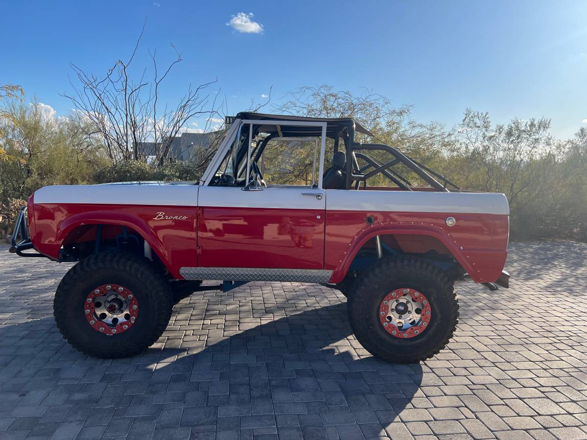 Ford-Bronco-1968-160934-1