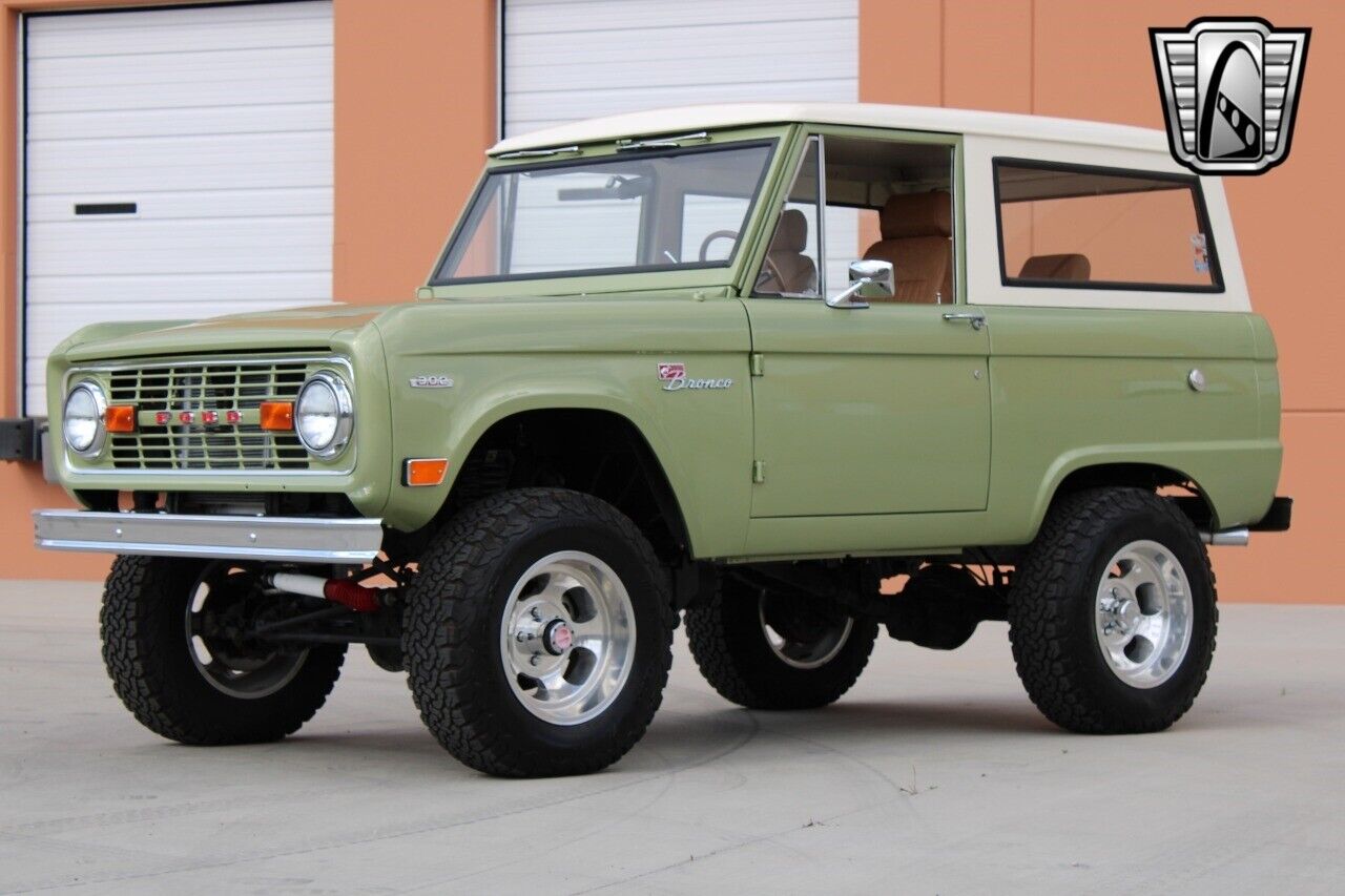 Ford-Bronco-1969-Gold-Black-613-3