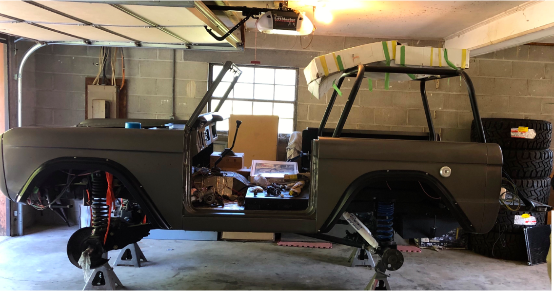 Ford-Bronco-1969-Gray-Black-0-1