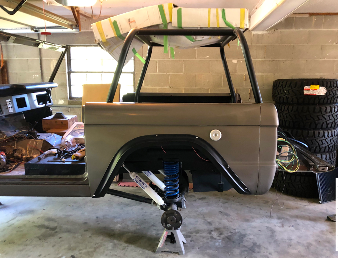 Ford-Bronco-1969-Gray-Black-0-2