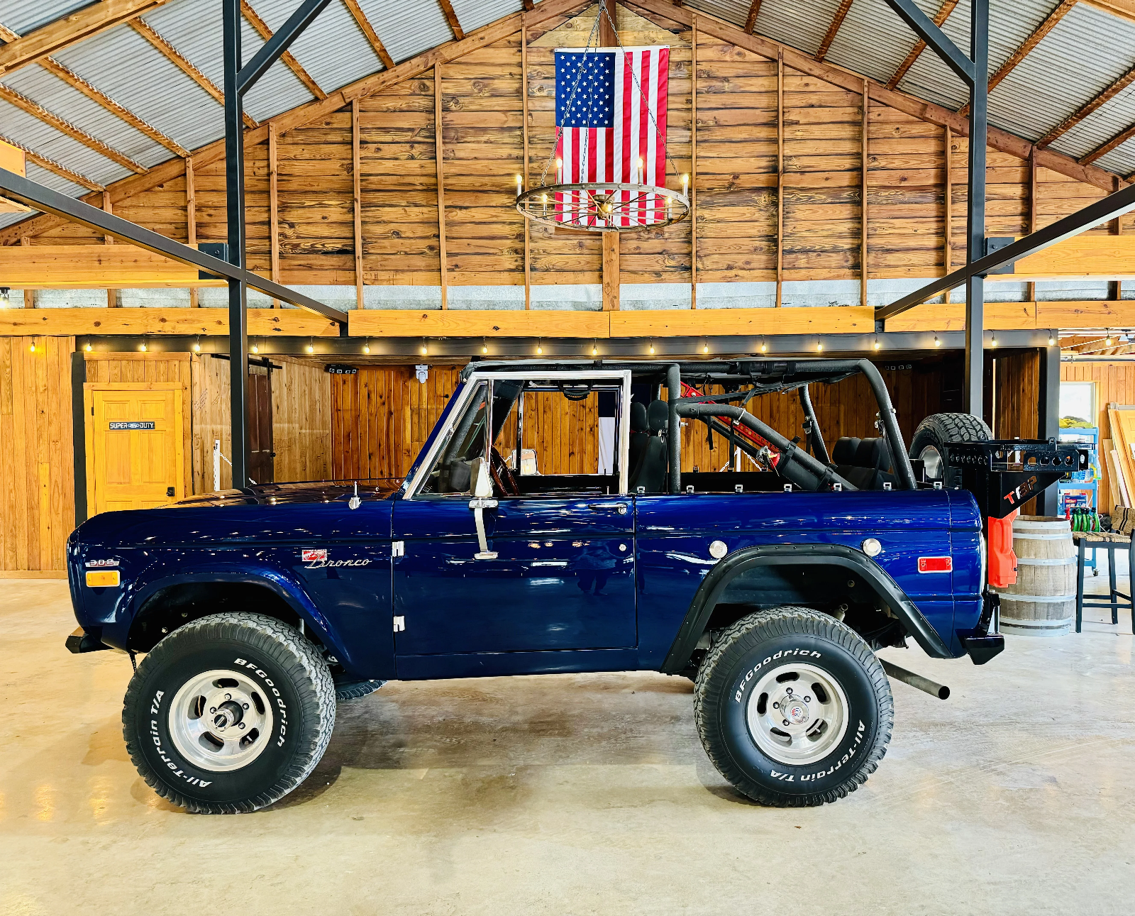 Ford-Bronco-1970-Blue-Black-1609-1