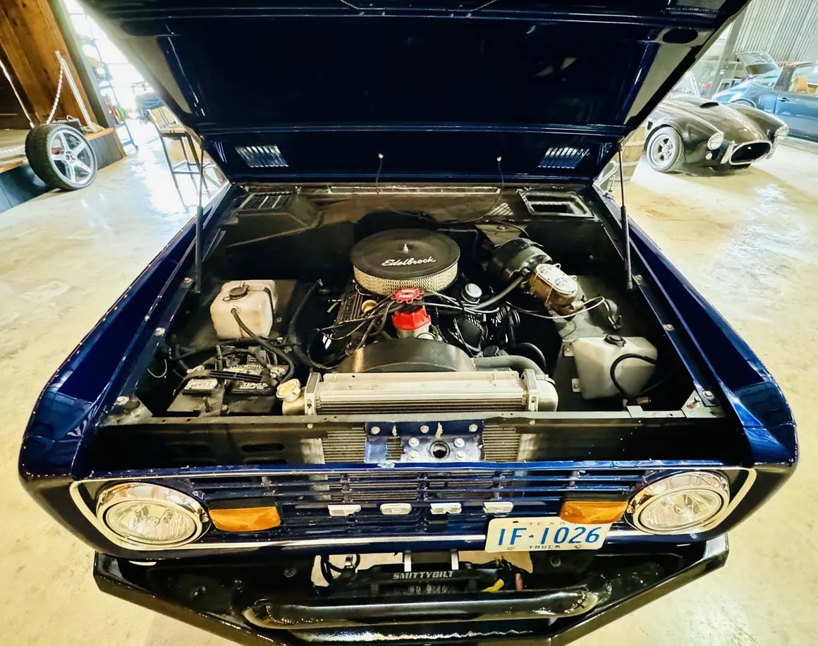 Ford-Bronco-1970-Blue-Black-1609-11