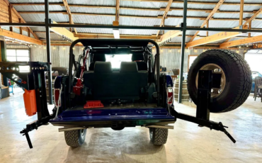 Ford-Bronco-1970-Blue-Black-1609-15