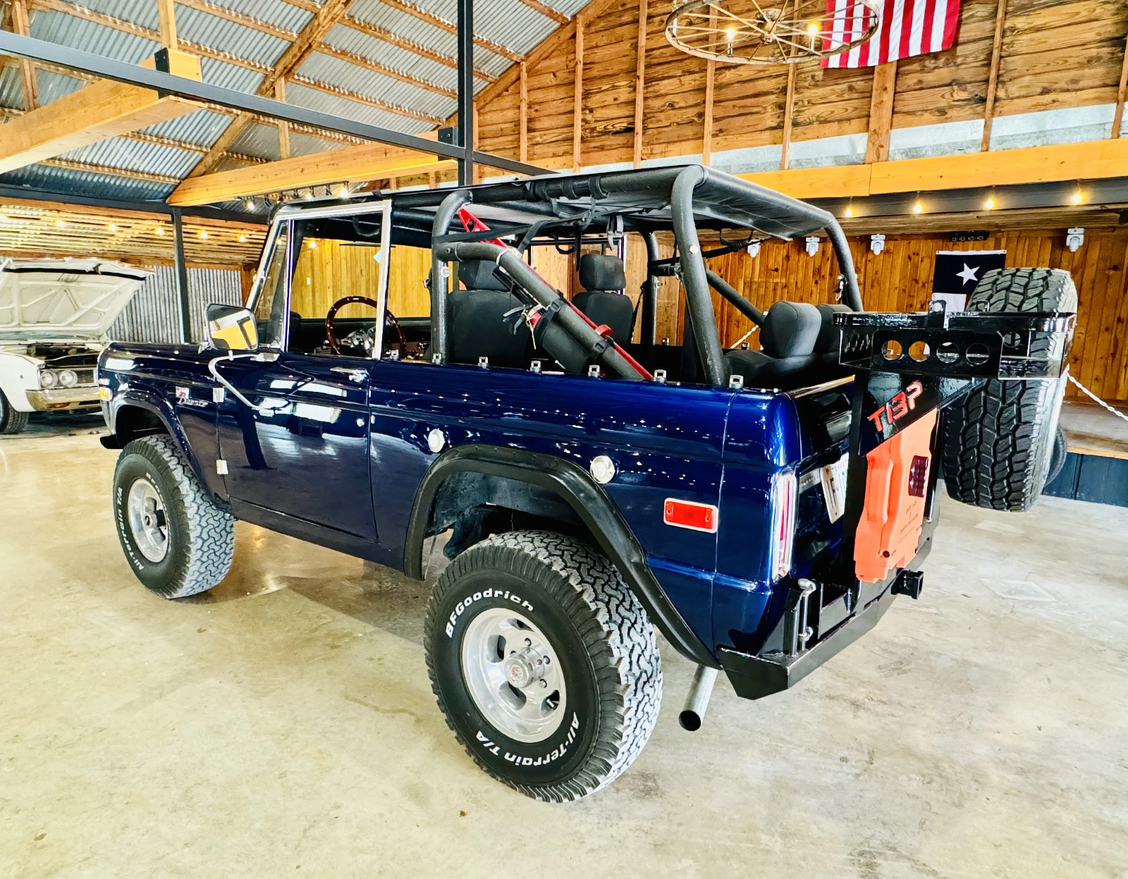 Ford-Bronco-1970-Blue-Black-1609-2