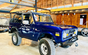 Ford Bronco  year1}