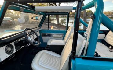 Ford-Bronco-1971-Blue-Ehite-2414-26