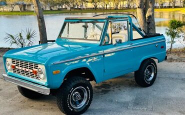 Ford Bronco  year1}