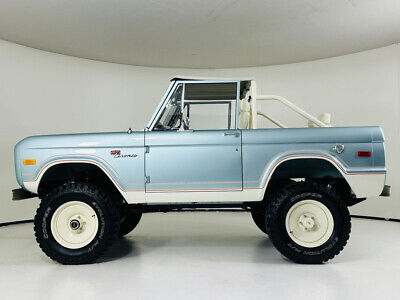 Ford-Bronco-1972-Blue-Tan-1006-7