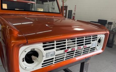 Ford-Bronco-1972-Metalic-Orange-Black-0-2