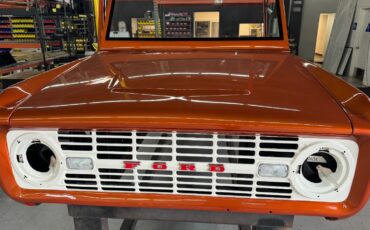 Ford-Bronco-1972-Metalic-Orange-Black-0-3