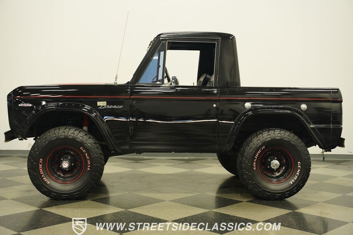 Ford-Bronco-1974-Black-Black-89521-6