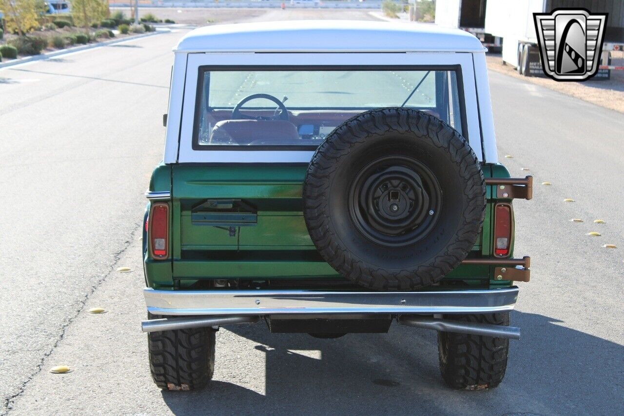 Ford-Bronco-1974-Green-Brown-56797-8