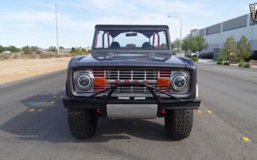 Ford-Bronco-1976-Gray-Black-47569-3