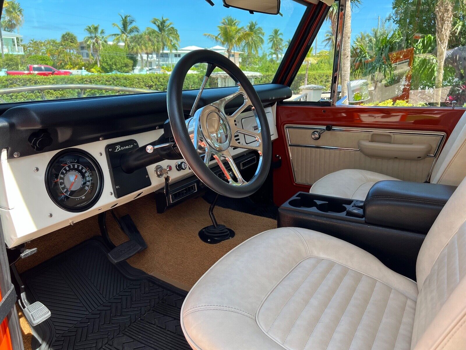 Ford-Bronco-1976-Orange-White-837-16