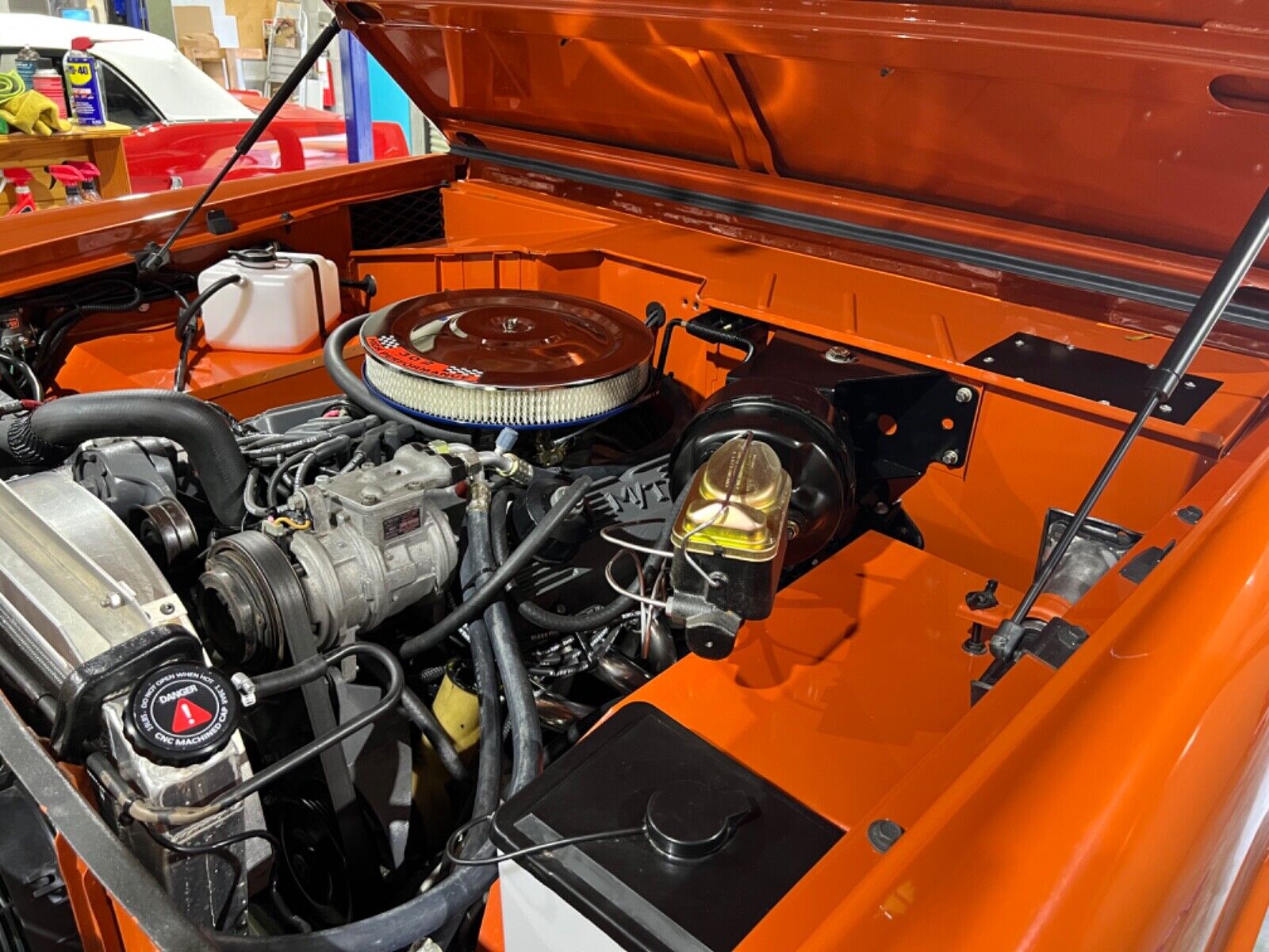 Ford-Bronco-1976-Orange-White-837-37