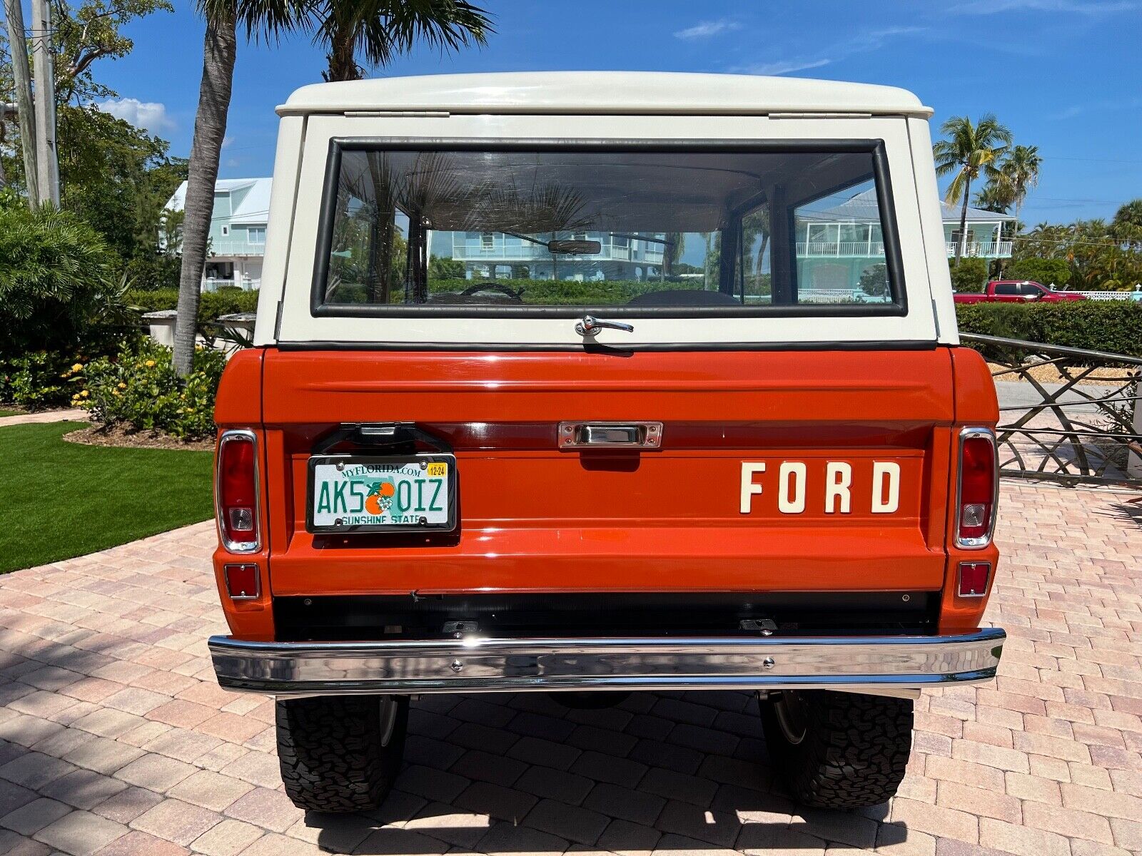 Ford-Bronco-1976-Orange-White-837-9