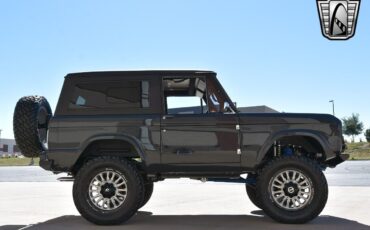 Ford-Bronco-1977-Gray-Black-731-7