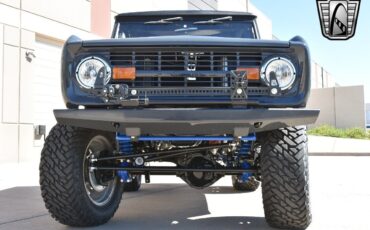 Ford-Bronco-1977-Gray-Black-731-9