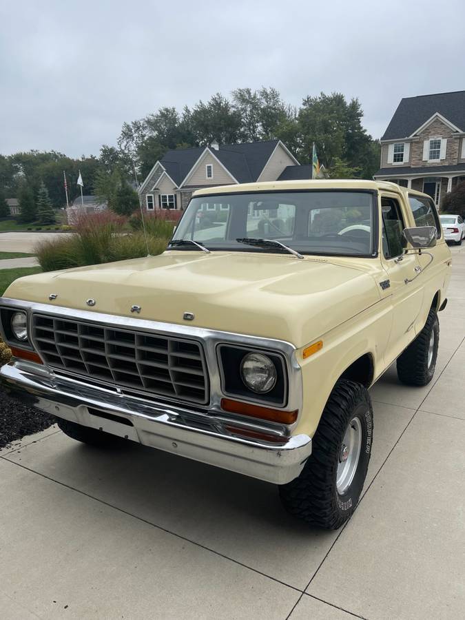 Ford-Bronco-1978-107826-1