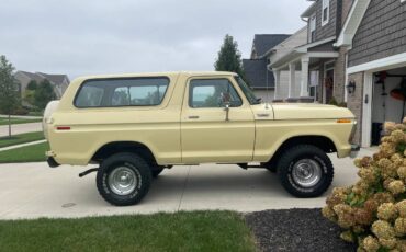 Ford-Bronco-1978-107826-2